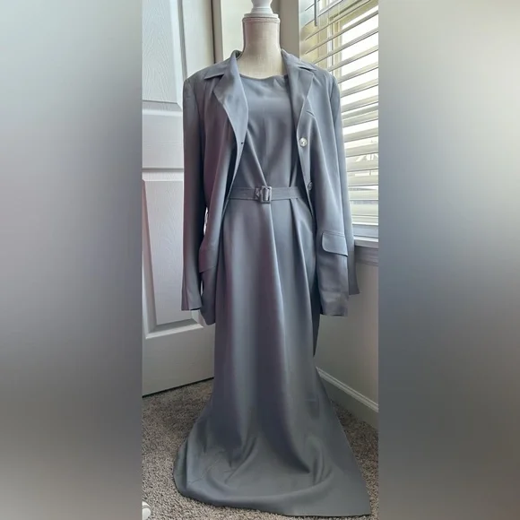 Casual Corner Silk Single Breasted Blazer & Sleeveless Maxi Dress - Picture 1 of 15